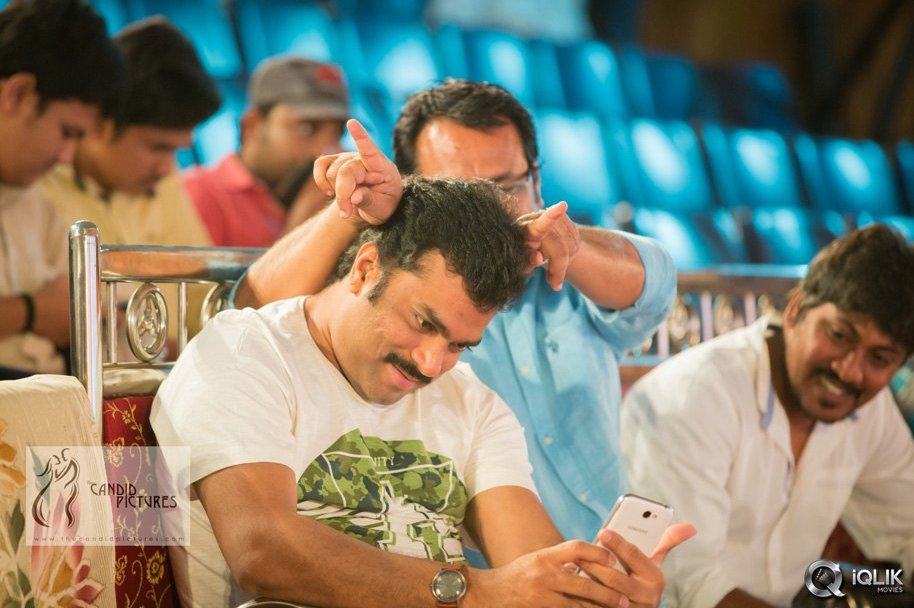 Chinnadana-Neekosam-Movie-Platinum-Disc-Function